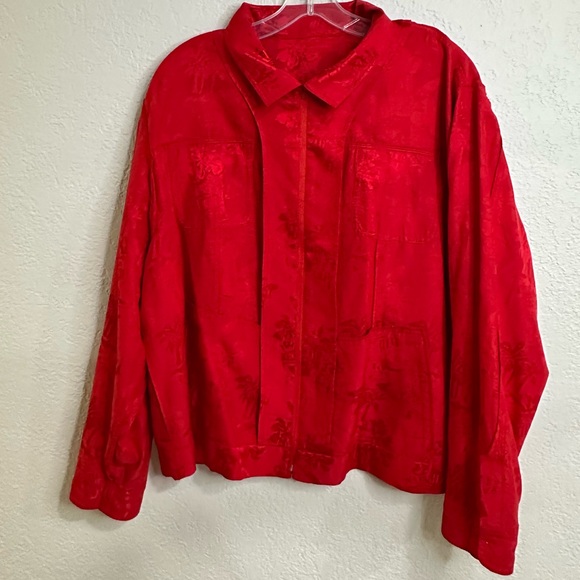 Chico’s Women’s Red Silk Blend Textured Shirt Size 3 - Picture 11 of 14